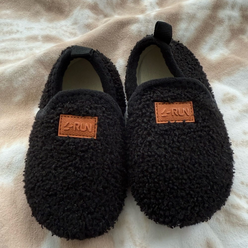 Black Fuzzy Slippers